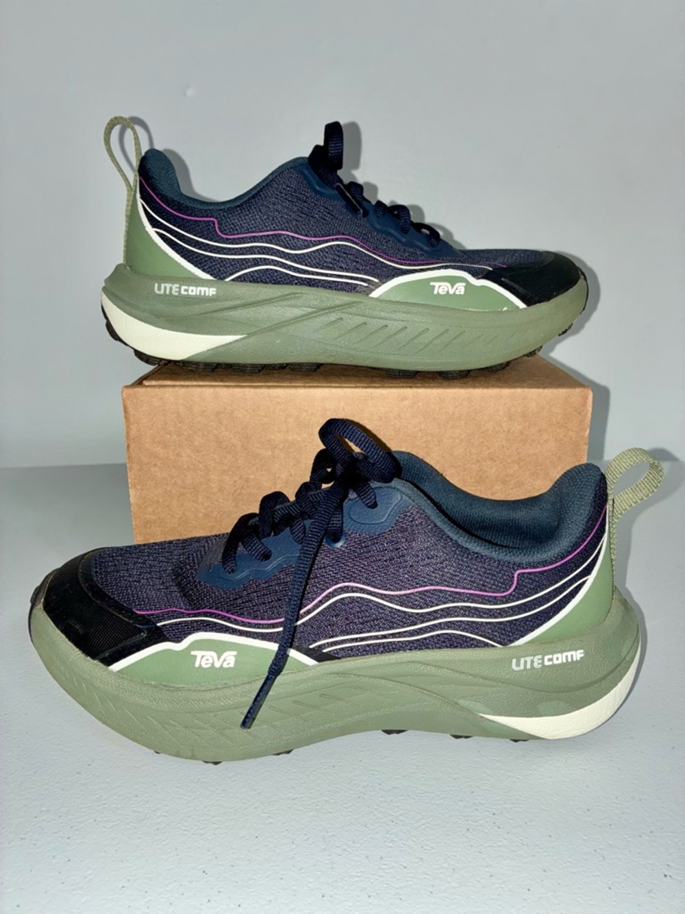 Teva Women's Trailwinder hiking Low-Top Hiking Shoes Size 6.5